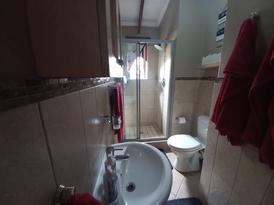 3 Bedroom Property for Sale in Waterval East North West